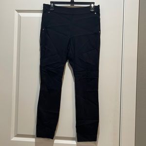 Maurice’s pull on pant M